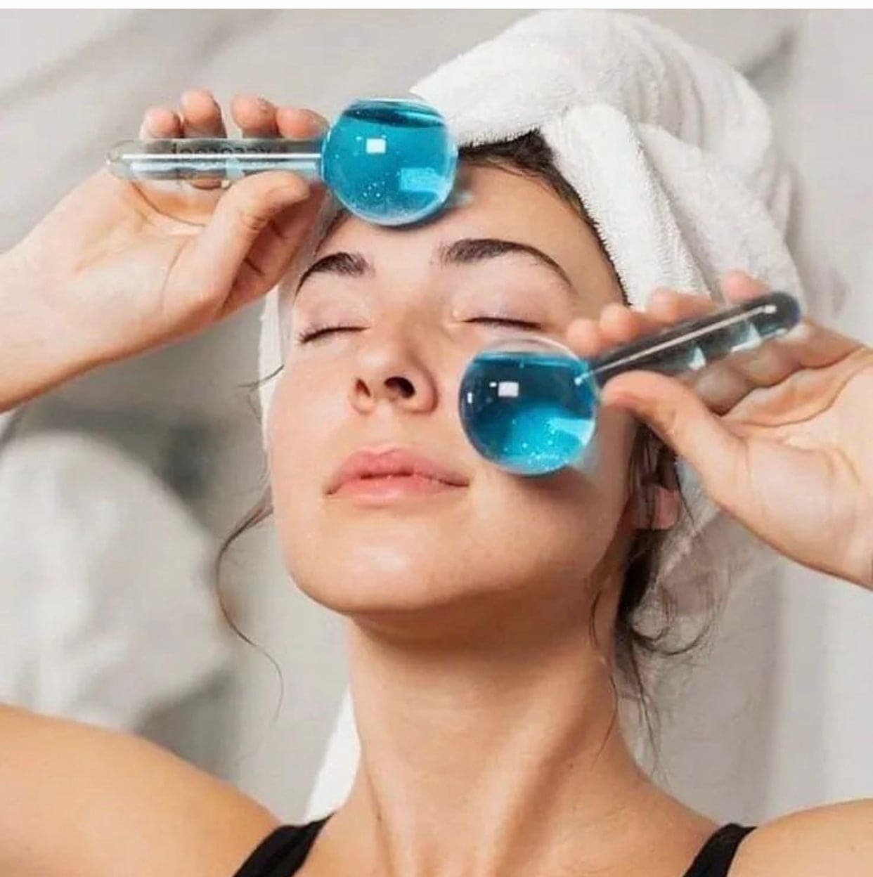 2 Pcs Crystal Ice Hockey, Energy Face Eye Massaging Globes, Face Lifting Anti Wrinkles Ice Roller, Anti Aging Health And Skincare Tool 2 Pcs Crystal Ice Hockey, Energy Face Eye Massaging Globes, Face Lifting Anti Wrinkles Ice Roller, Anti Aging Health And Skincare Tool